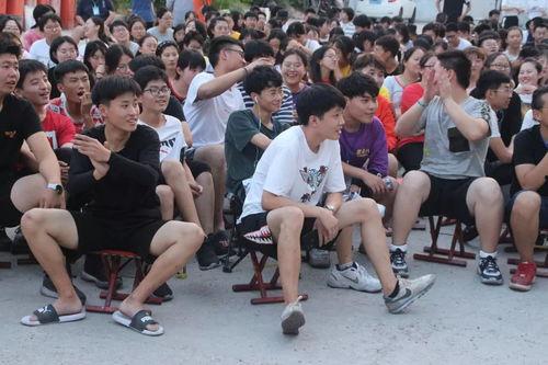 吃瓜爆料短剧吃瓜爆料大赛每日聚集地 体育圈是干净的吗,揭秘“吃瓜爆料大赛”背后的真相与争议